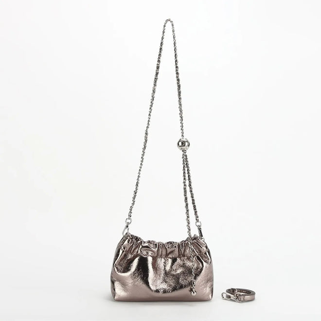 Bolsa Feminina Pequena em Couro Legítimo com Corrente para Ombro