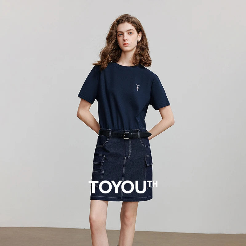 Vestido Curto com Bordado Divertido