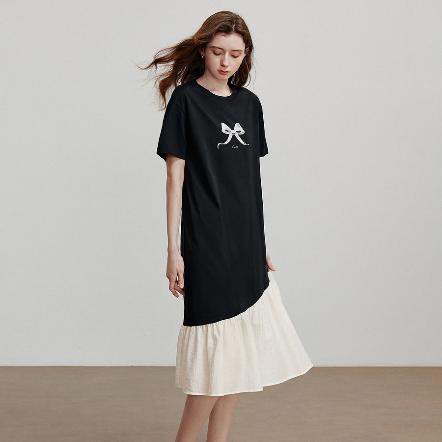 Vestido Camiseta Curto Estampado com Laço