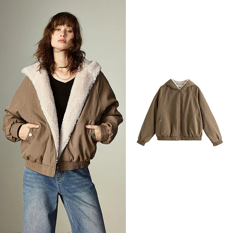 Jaqueta Feminina Acolchoada com Capuz Estilo Barn Khaki