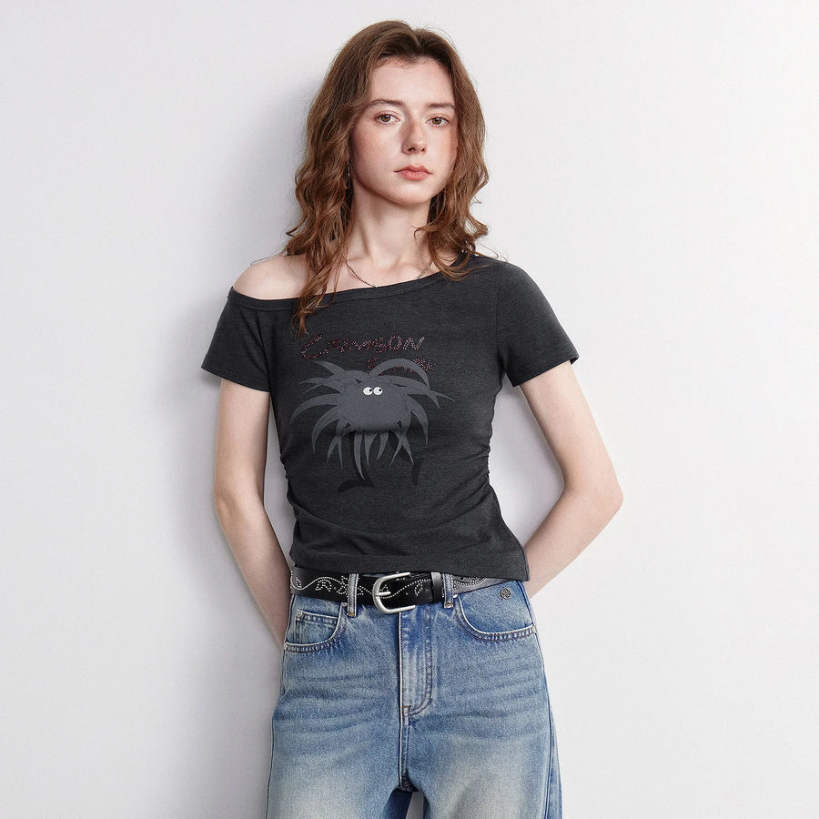 Camiseta Feminina Assimétrica Ombro a Ombro Estampada