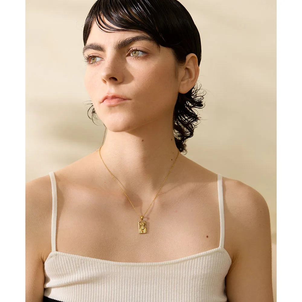 Colar Feminino Quadrado em Aço Inoxidável 2