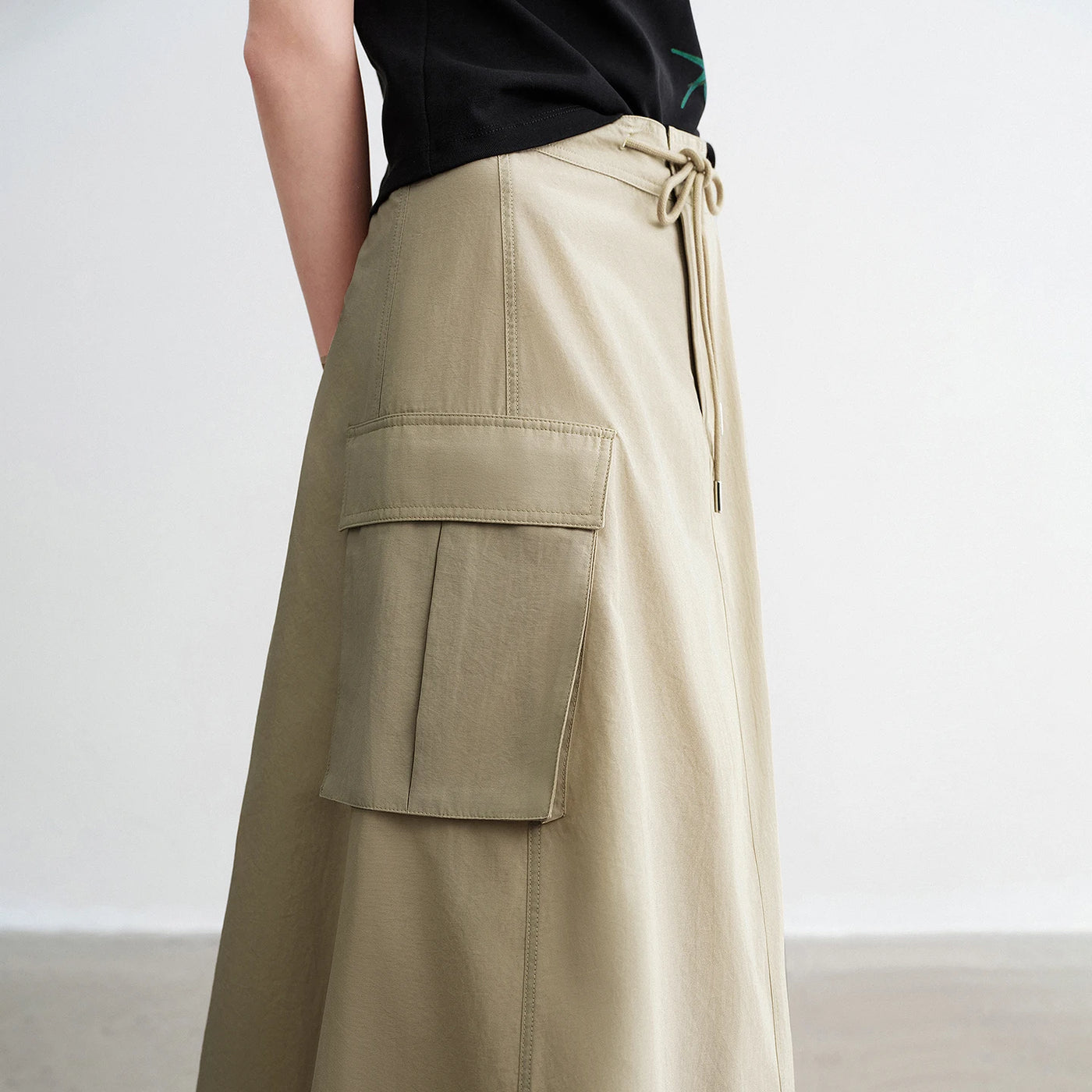 Saia Midi Feminina Cargo Evasê