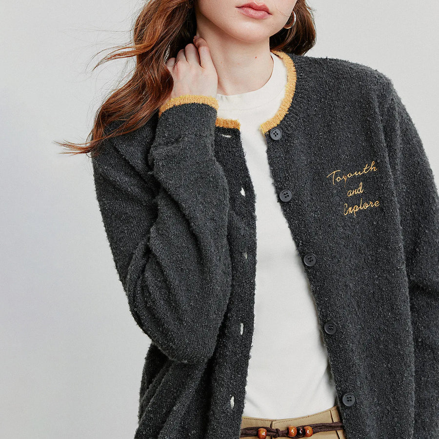 Cardigan Feminino Color Block com Bordado de Letras