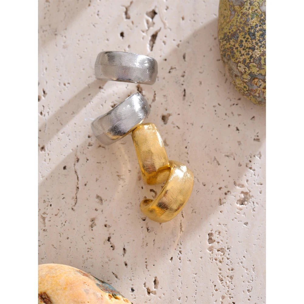 Brinco de Argola Formato C Aço Inoxidável Minimalista