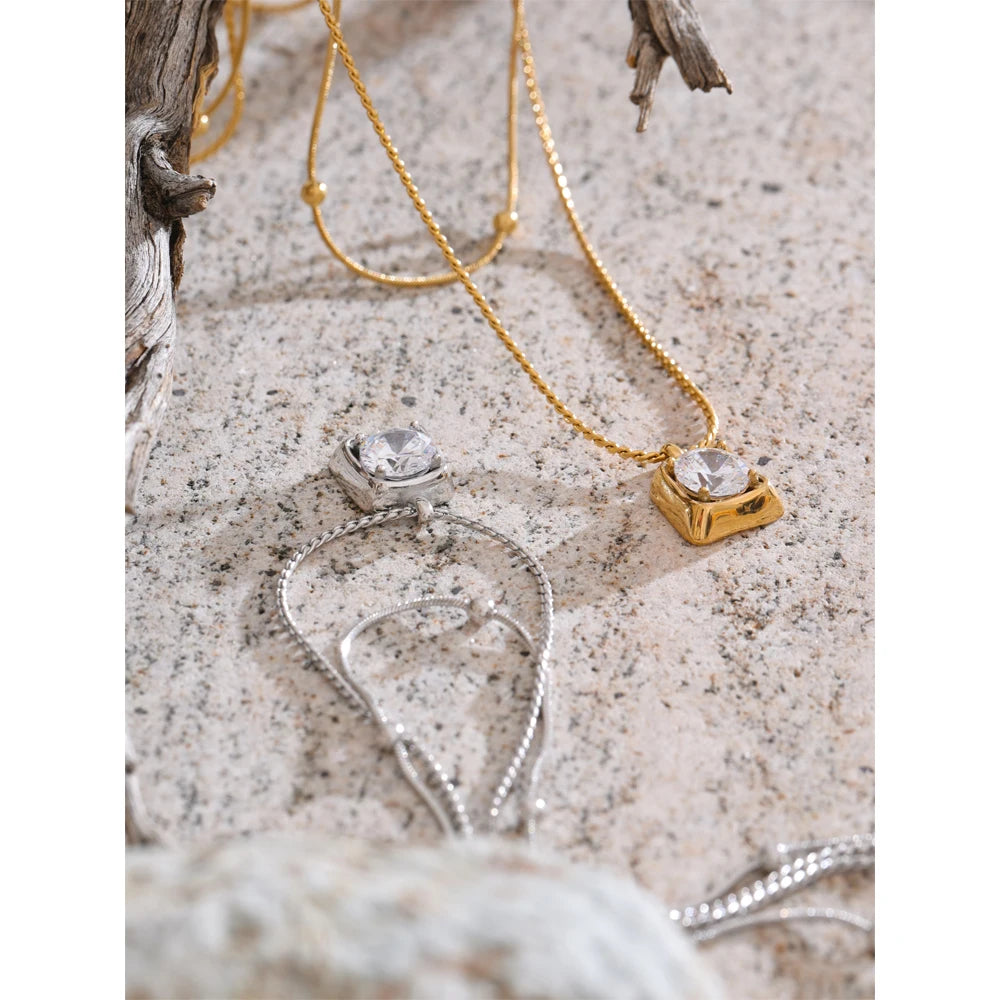 Colar Feminino de Camadas Gota com Zircônia em Aço Inoxidável 5