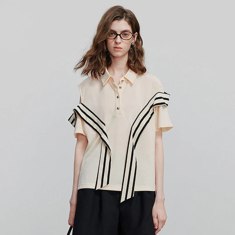 Camiseta Feminina Casual com Gola Polo e Caimento Solto