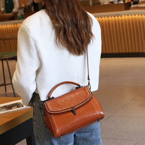 Bolsa Transversal Feminina Vintage de Couro Legítimo Café Minimalista Quadrada