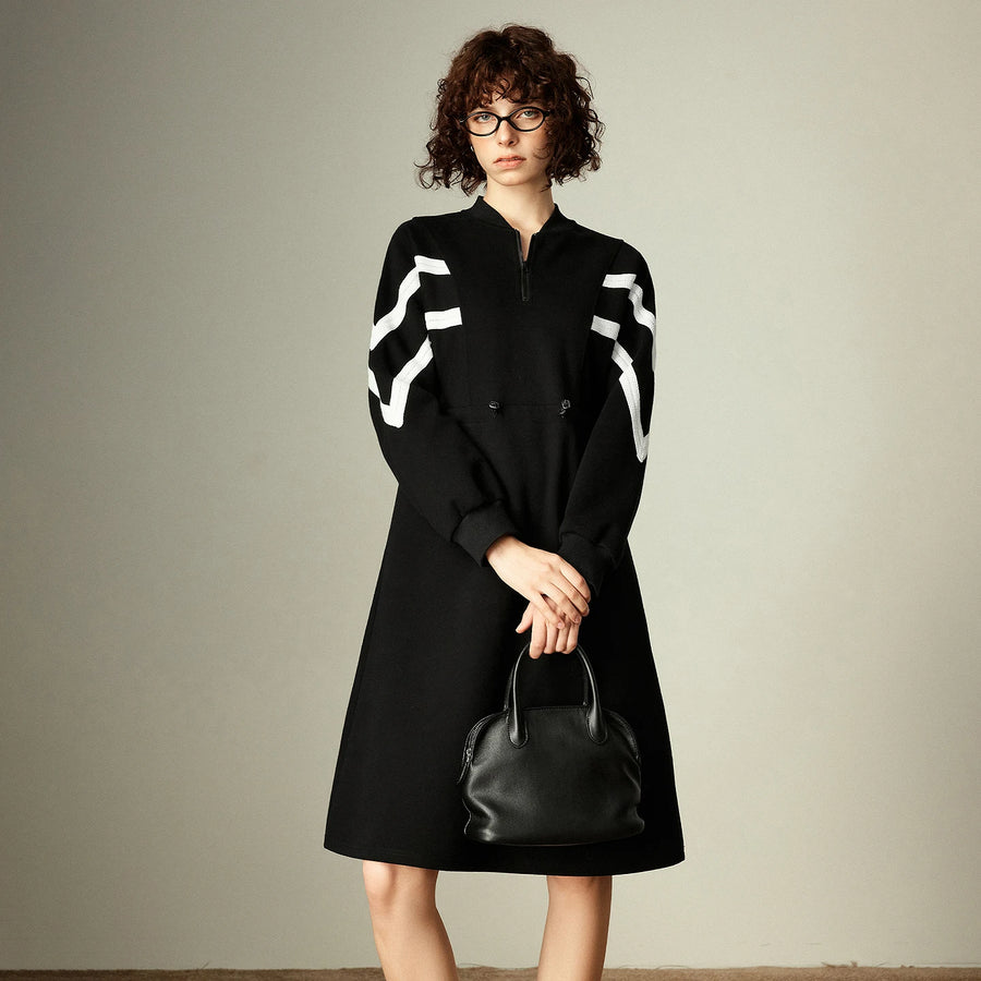 Vestido Esportivo Longo Preto com Listras