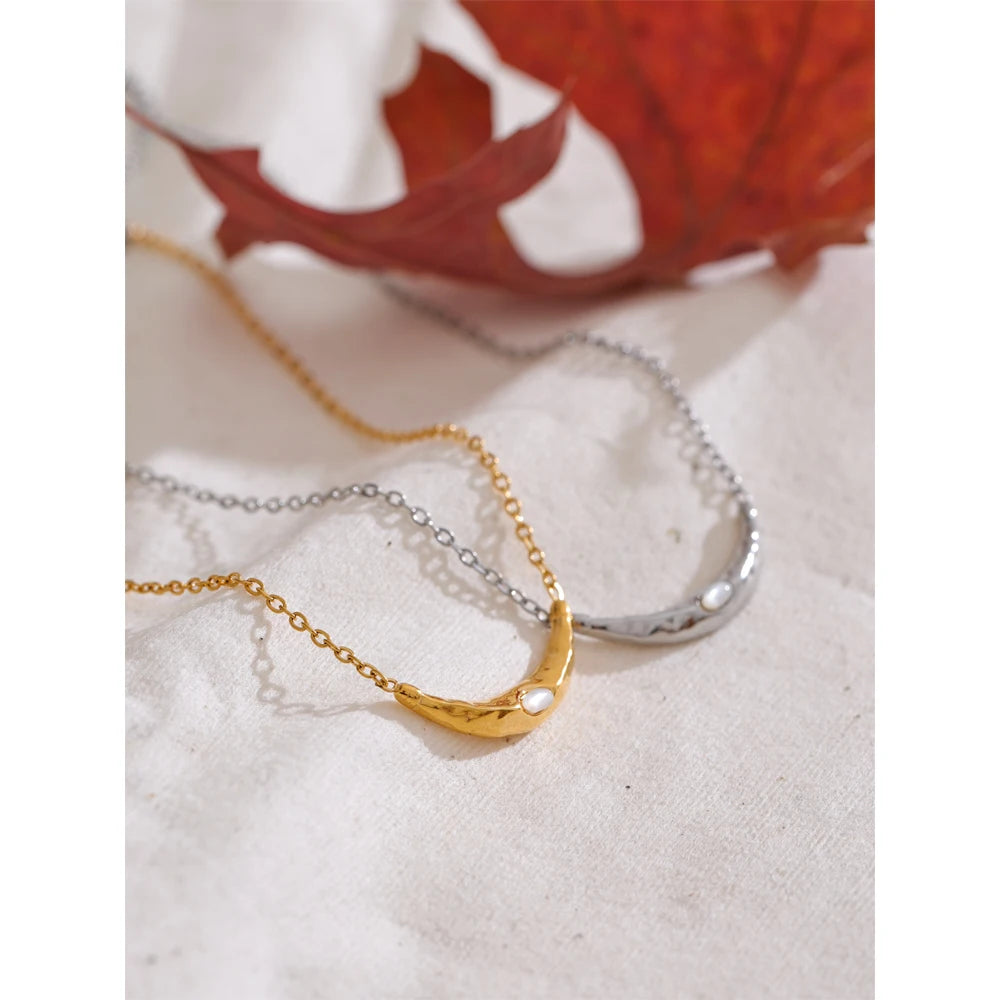 Yhpup Fashion Stainless Steel Shell Moon Necklace Chic Cast Pendant Tarnish Resistant Chain Arrivals Jewelry Wholesale