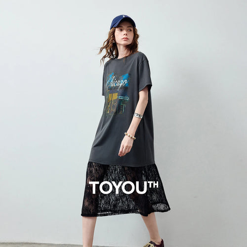Vestido Camiseta Midi com Renda e Recortes