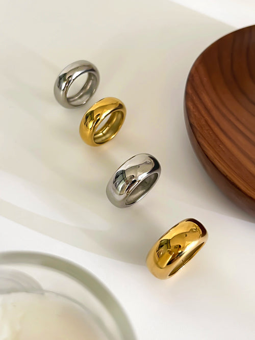Anel Polido 8 mm e 10 mm com Banho Ouro 18K