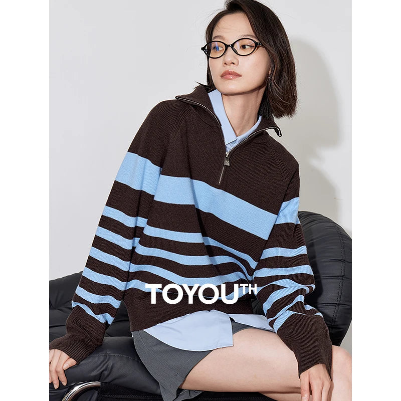 Suéter Feminino Listrado com Zíper e Gola Polo
