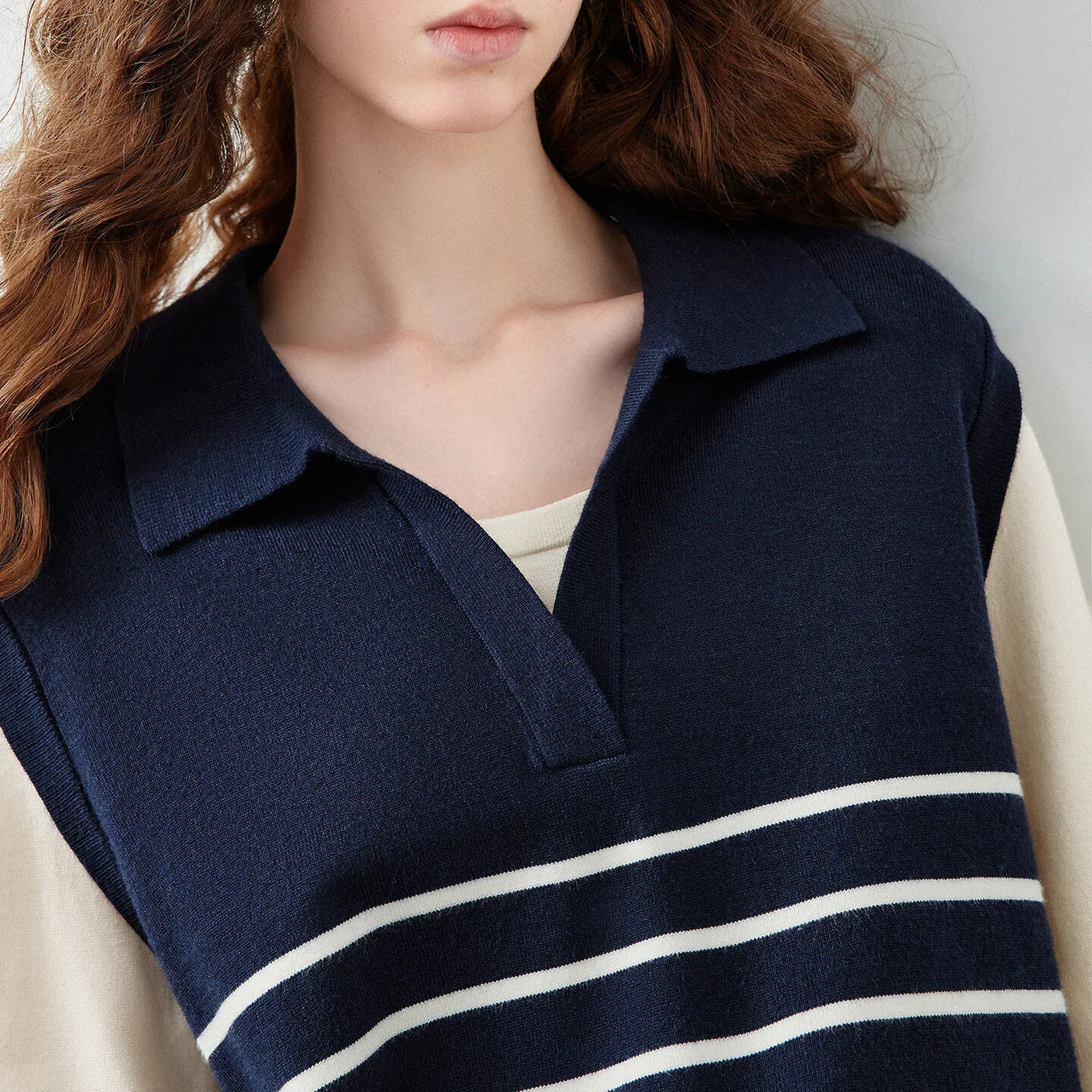 Blusa Feminina de Tricô Listrada Efeito Duas Peças