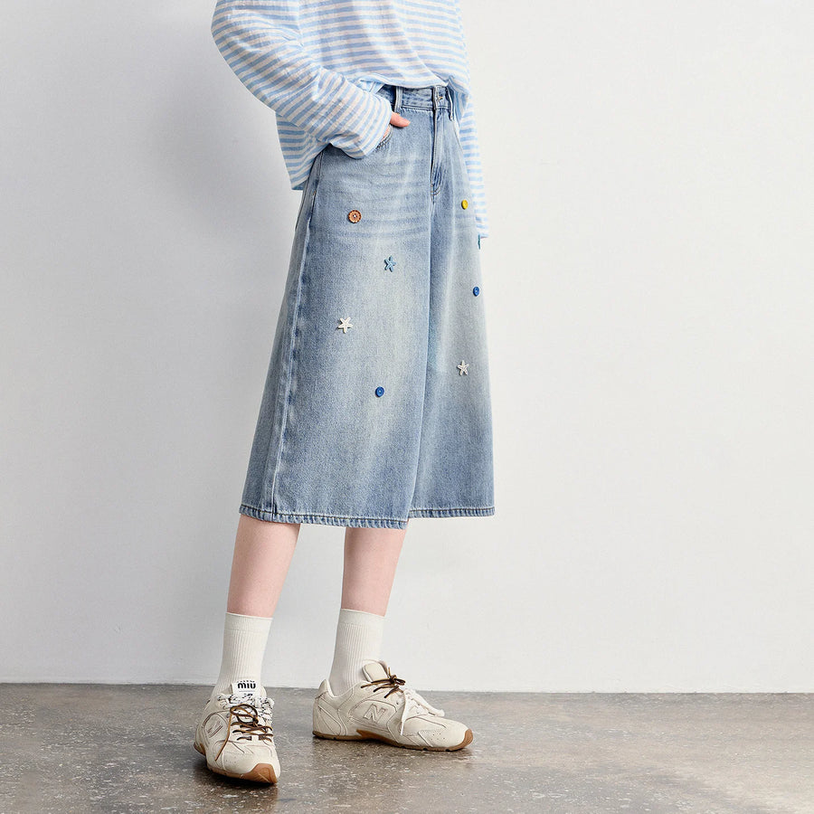 Calça Jeans Feminina Wide Leg Cropped com Botões Coloridos