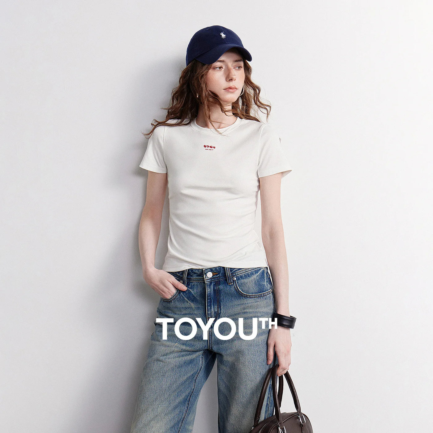 Camiseta Feminina Slim de Liocel e Algodão com Letras