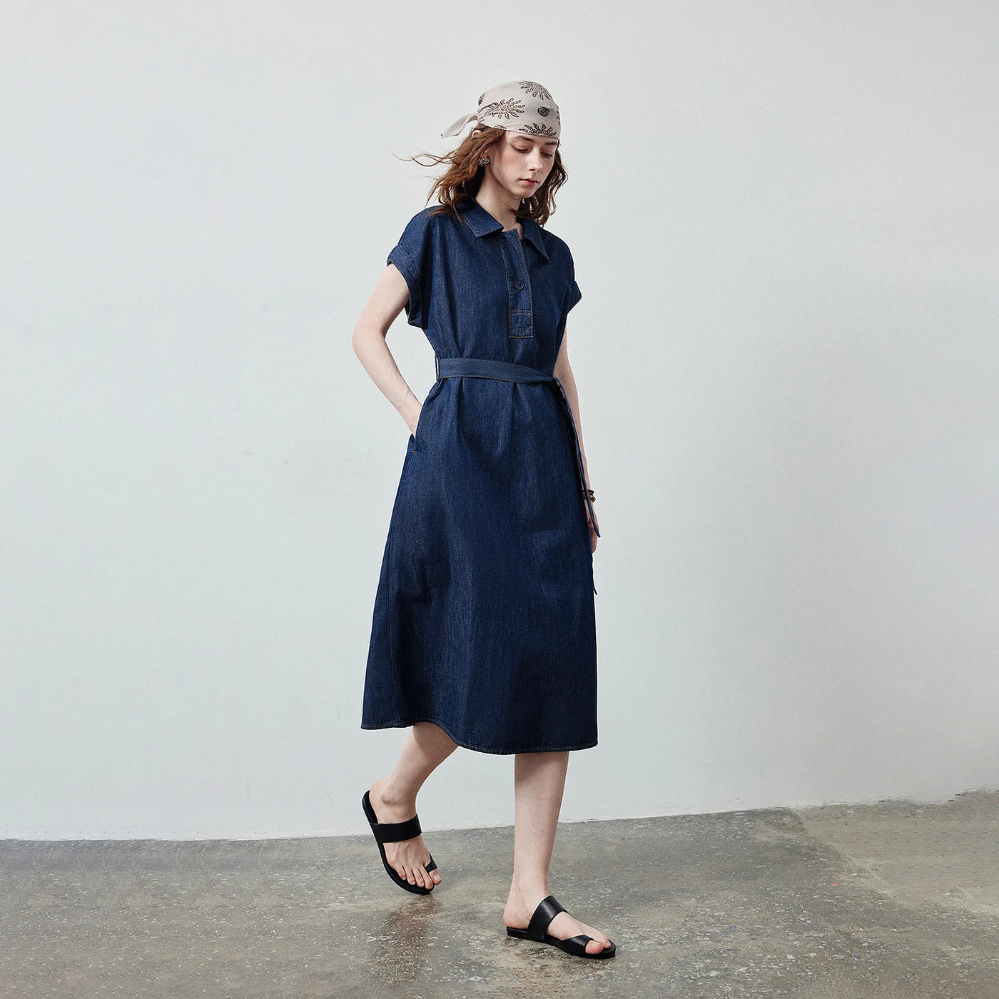 Vestido Chemise Midi Jeans com Cinto