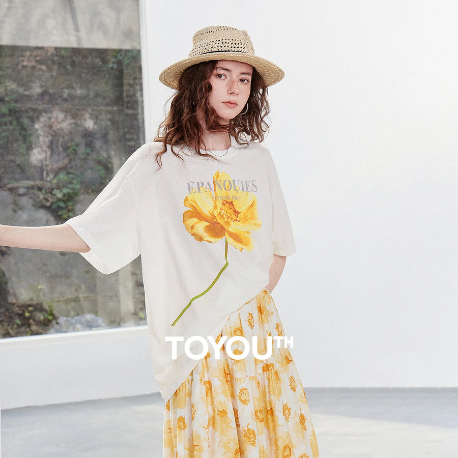 Camiseta Feminina de Linho com Estampa Floral Artística