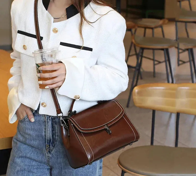 Bolsa Transversal Feminina Vintage de Couro Legítimo Café Minimalista Quadrada