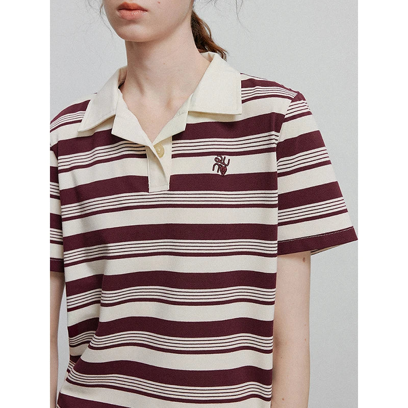 Camiseta Polo Feminina Listrada com Bordado