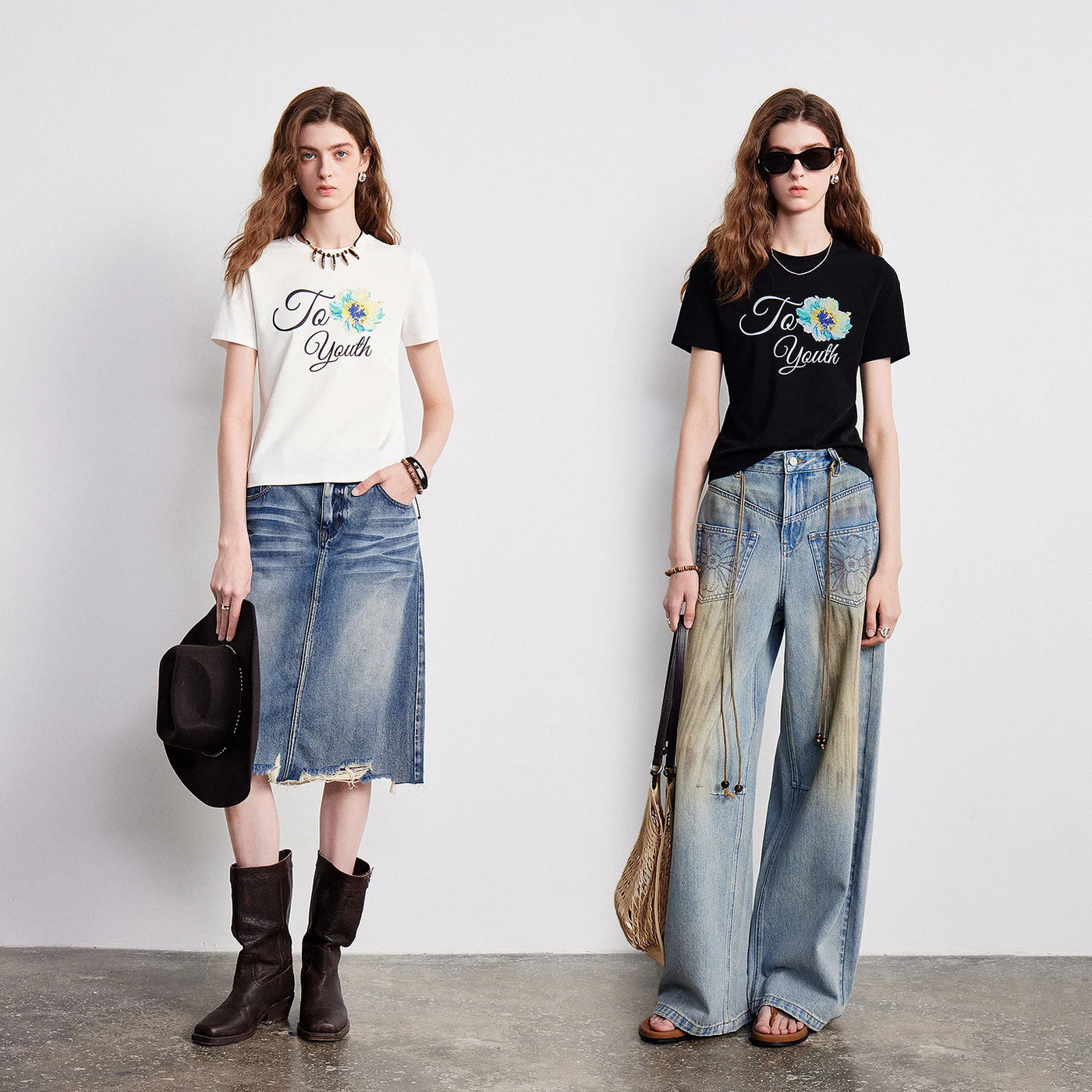 Camiseta Feminina de Liocel com Estampa Artística