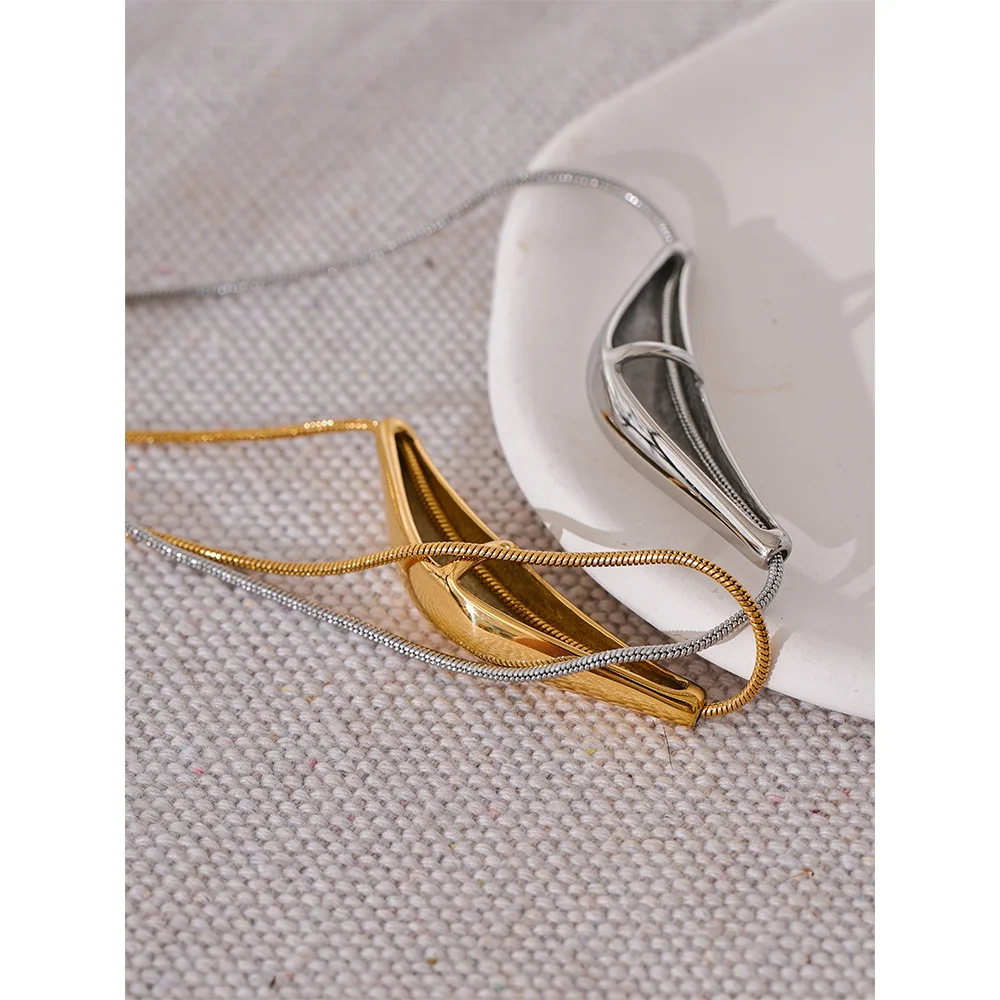 Yhpup 316l Stainless Steel Cast Pendant Clavicle Necklace Waterproof 18K PVD Plated Fashion Collar Jewelry New Chic Style Gift