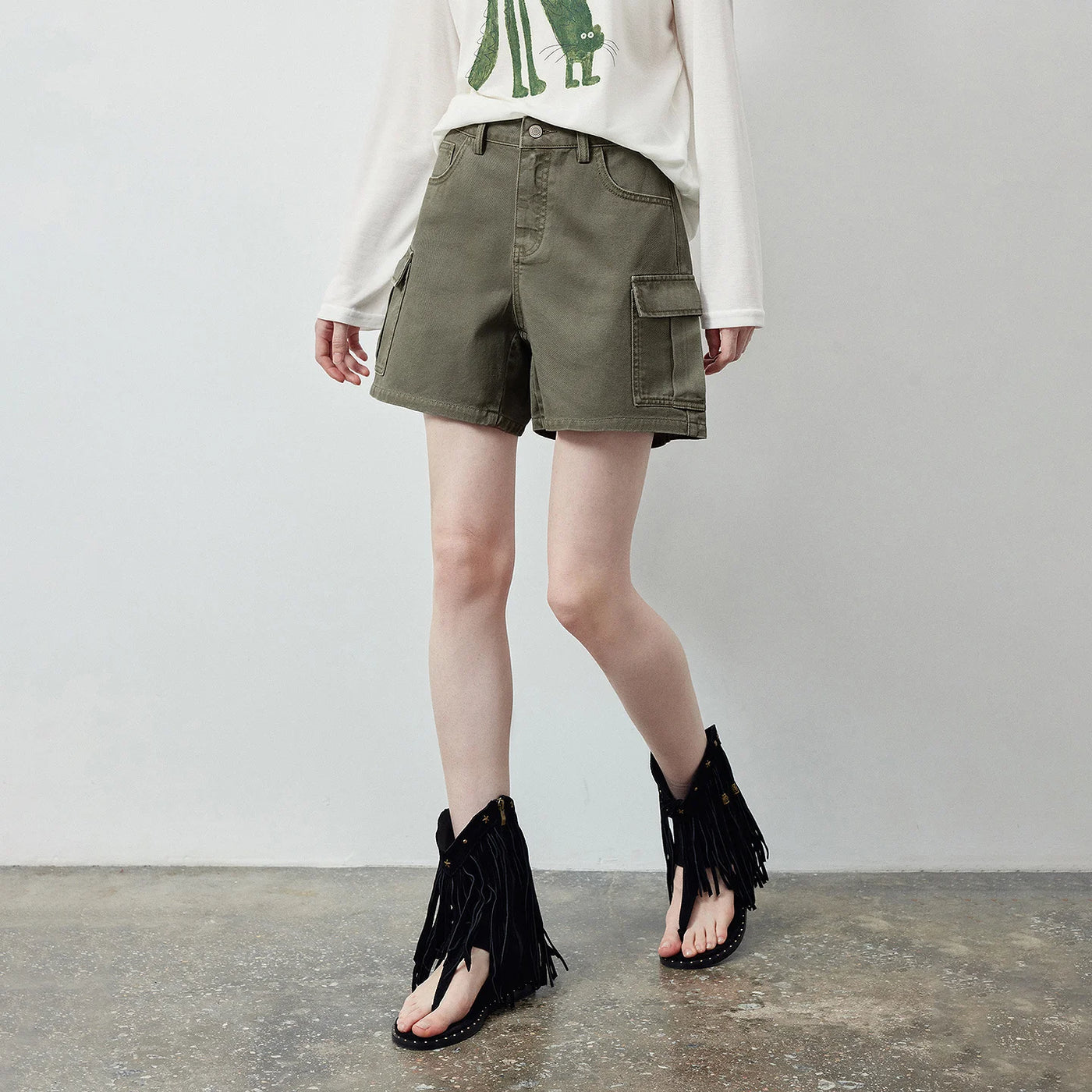 Shorts Cargo Jeans Feminino com Bolsos Grandes