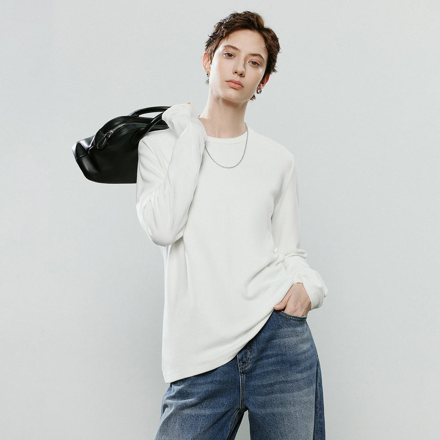 Blusa Feminina Assimétrica Térmica com Fenda nas Costas