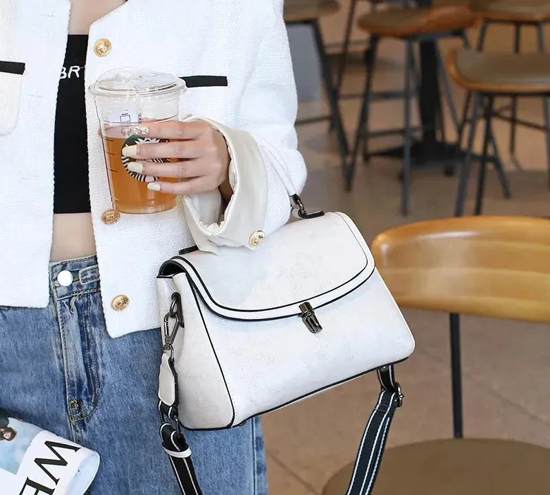 Bolsa feminina vintage de couro legítimo estilo carteiro quadrada minimalista marrom