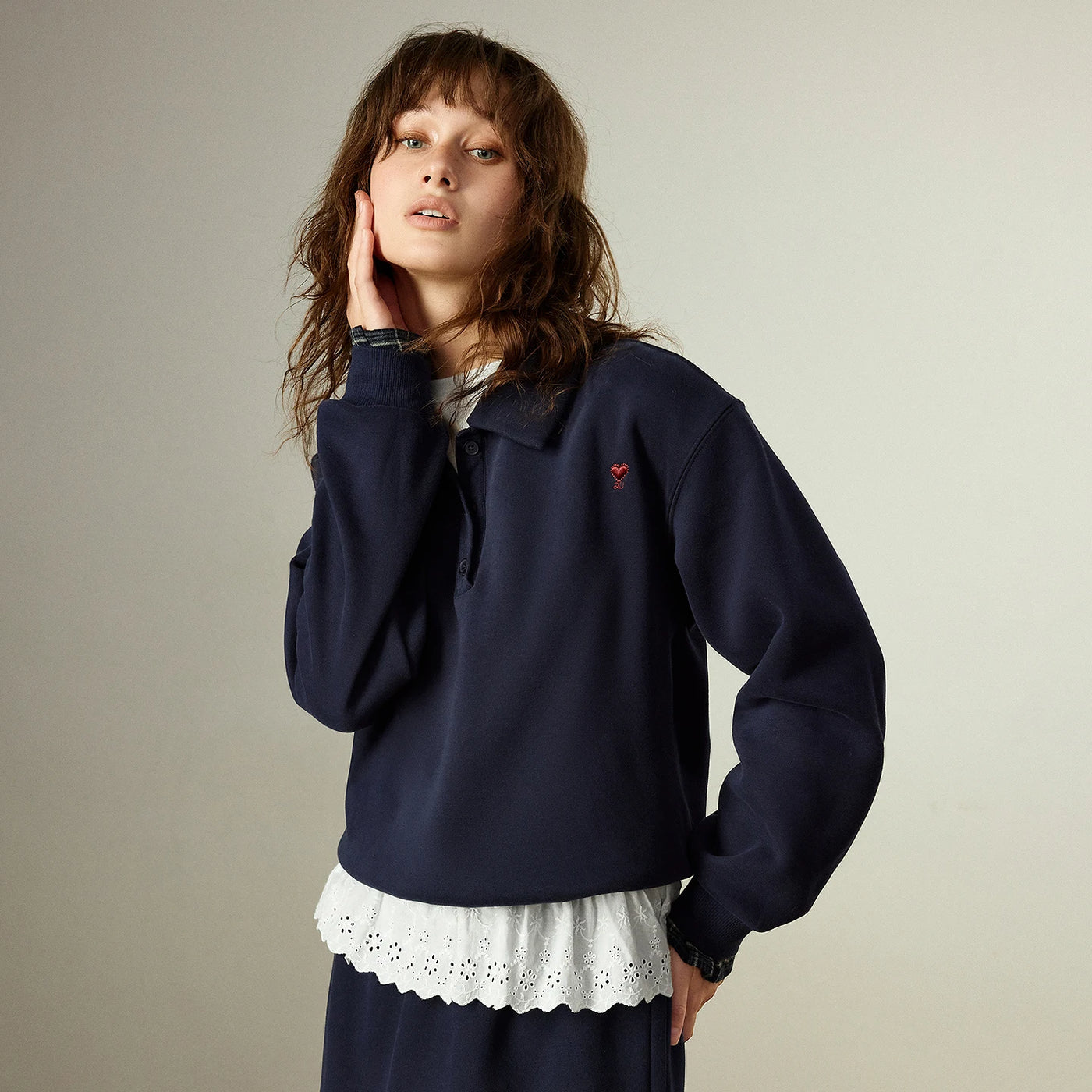 Blusa Feminina Slim com Renda e Toque Cashmere