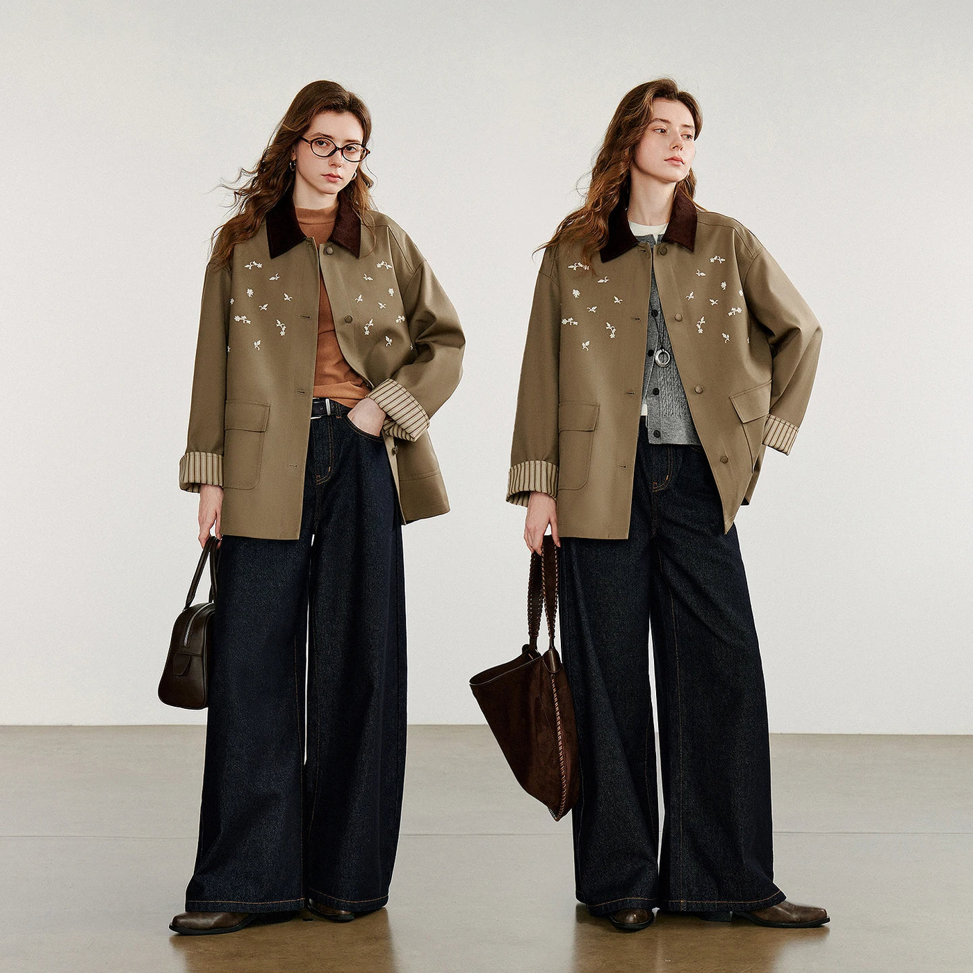 Trench Coat Feminino Midi com Recortes Coloridos