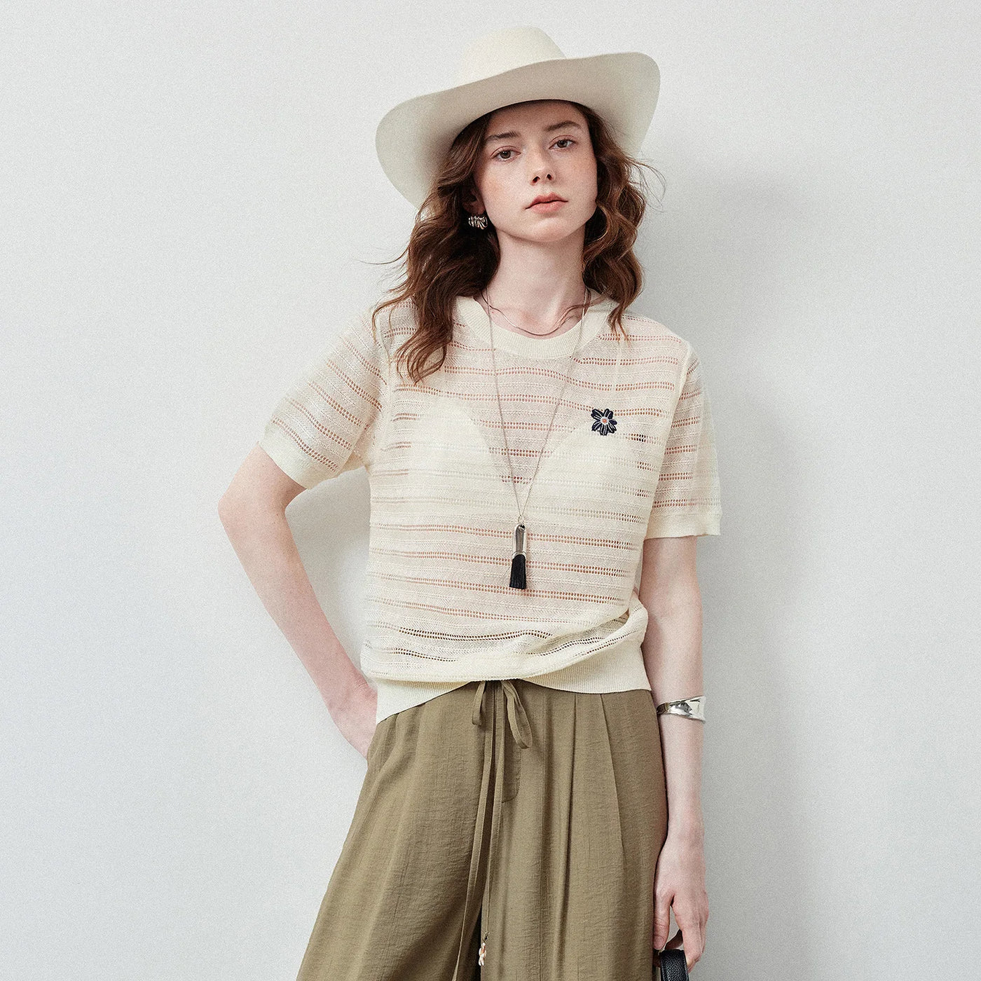 Blusa Feminina de Tricô Texturizado Slim Gola Redonda