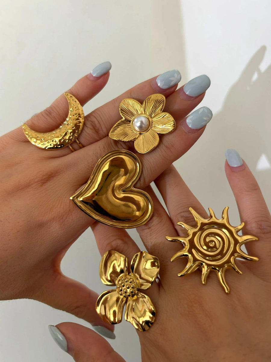 Anel Aberto Coração, Flor, Sol e Lua com Banho Ouro 18K