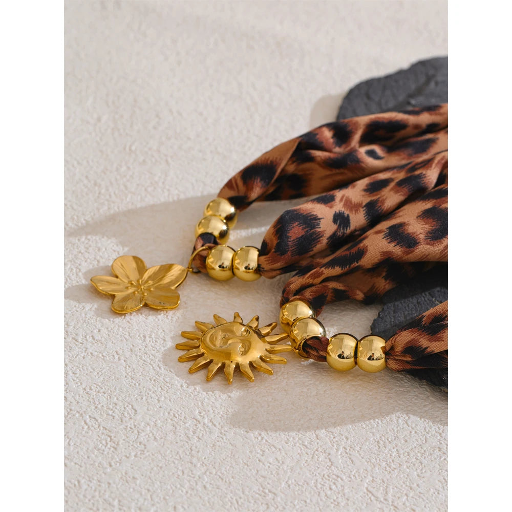 Colar Feminino Flor em Aço Inoxidável 2