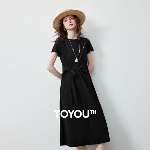Vestido Camiseta Midi com Torção e Modelagem Ajustada