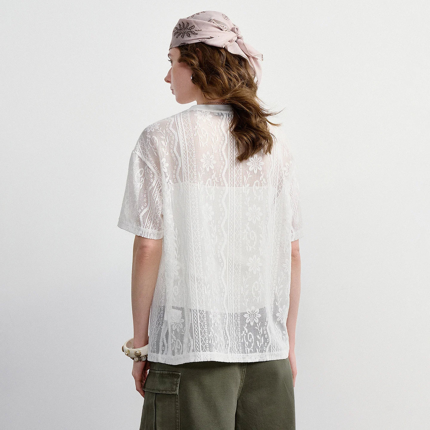 Blusa Feminina de Renda Transparente com Estampa Floral