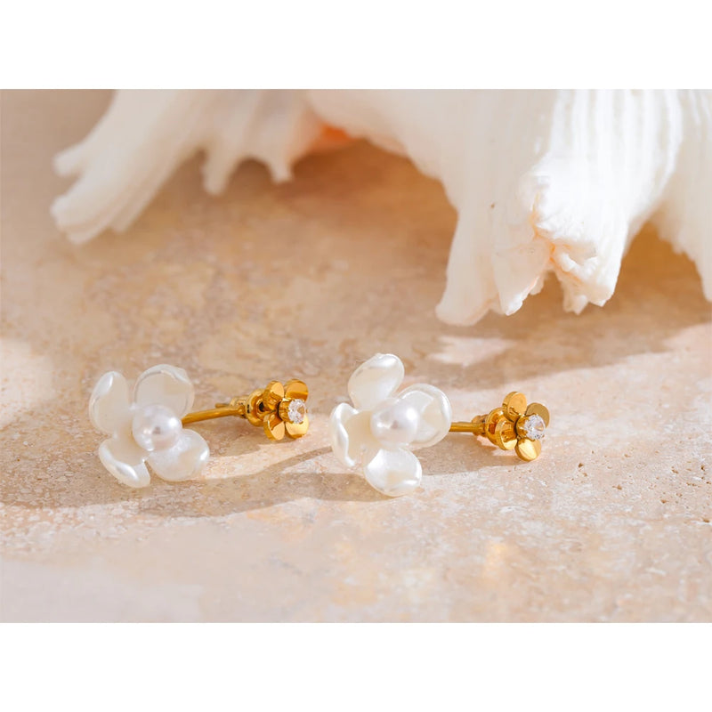 Brinco Flor com Pérola Aço Inoxidável Ouro