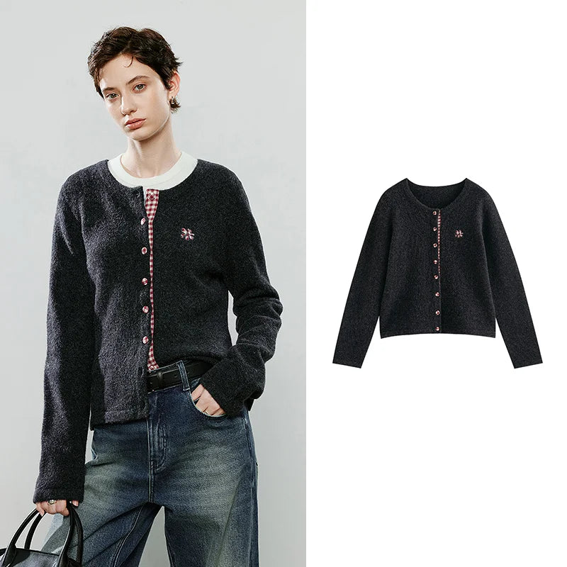Cardigan Feminino Amarelo com Veludo e Botões