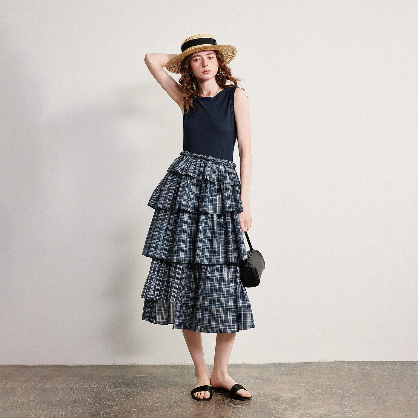 Vestido Midi Xadrez com Saia em Camadas