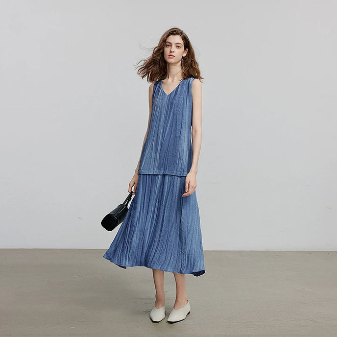 Vestido Midi de Viscose sem Manga com Decote V