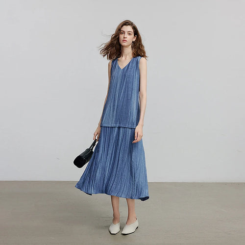 Vestido Midi de Viscose sem Manga com Decote V