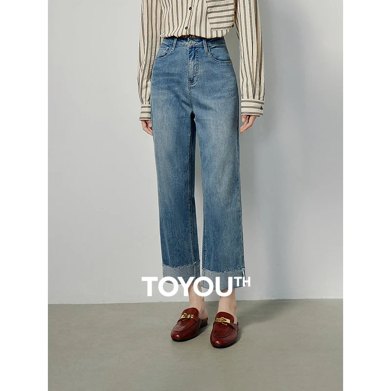 Calça Jeans Feminina Reta Cropped com Patchwork
