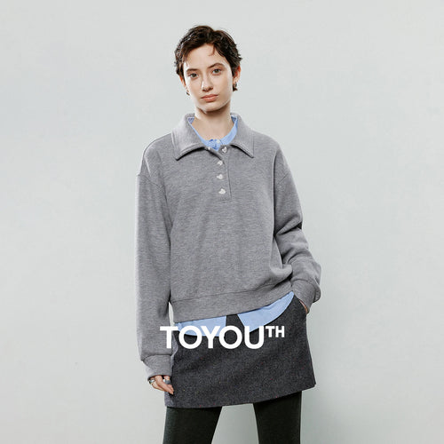 Moletom Feminino com Gola Polo e Botões de Coração