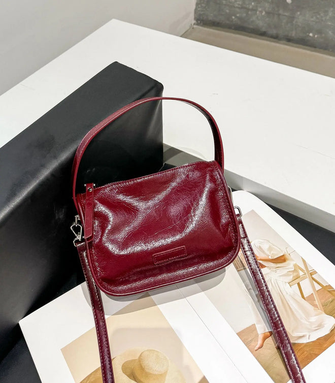 Bolsa Transversal Feminina em Couro Legítimo Marrom Vintage com Grande Capacidade