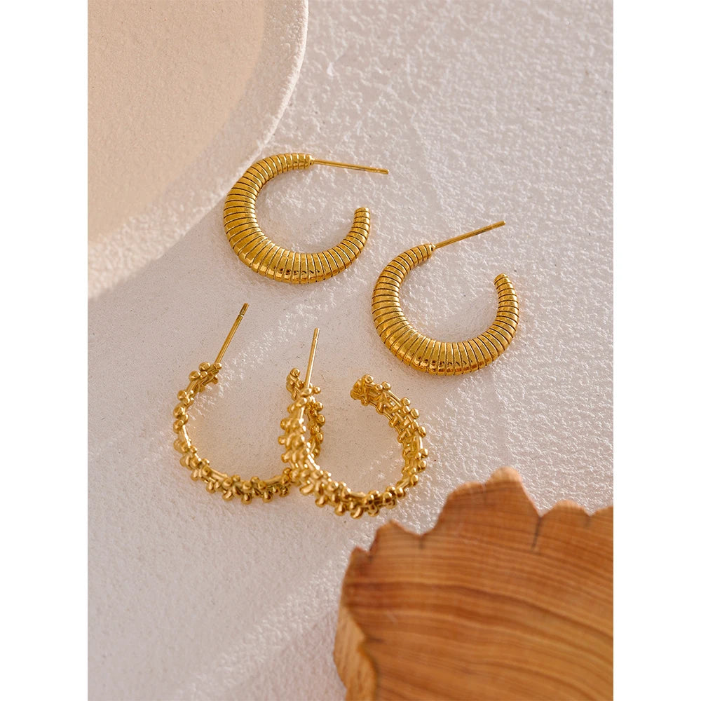 Brinco de Argola Escultural