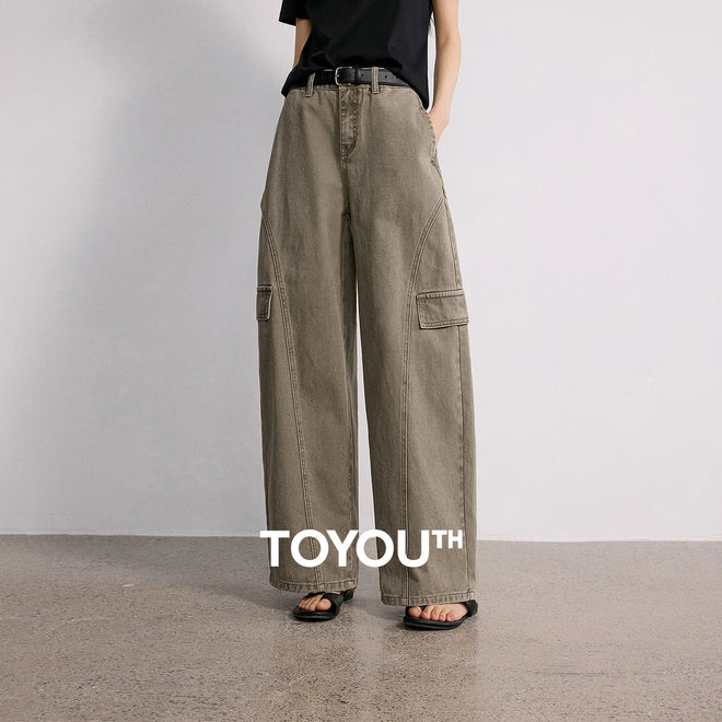 Calça Jeans Feminina Barrel com Recortes
