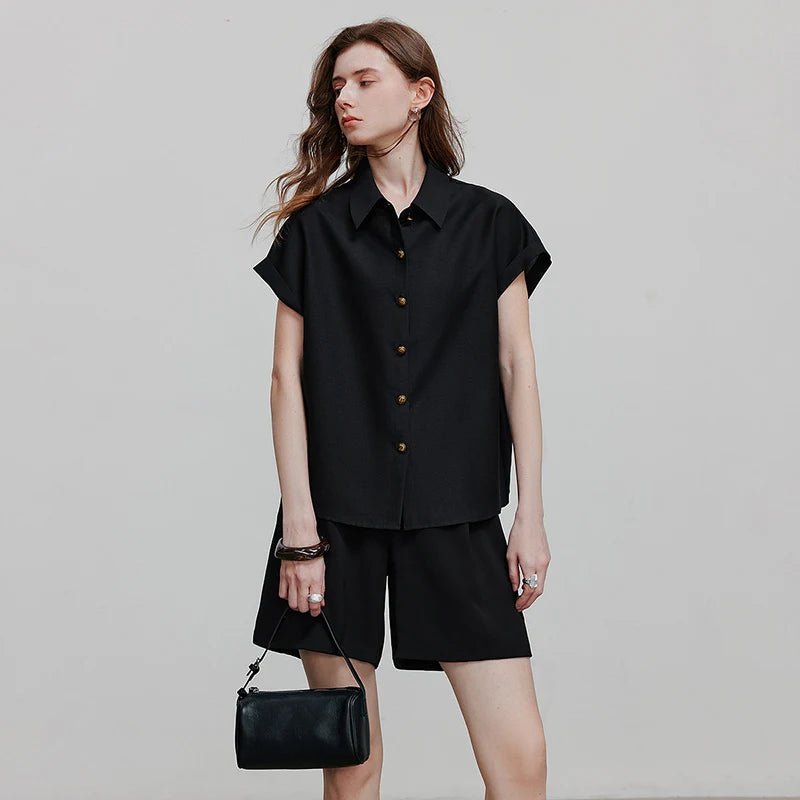 Shorts Alfaiataria Feminino com Pregas e Cintura Alta