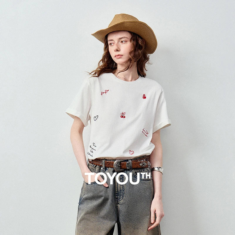 Camiseta Feminina 100% Algodão com Bordado Coração e Cereja