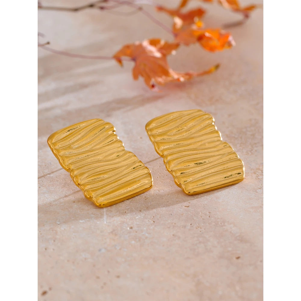 Brinco Retangular Dourado