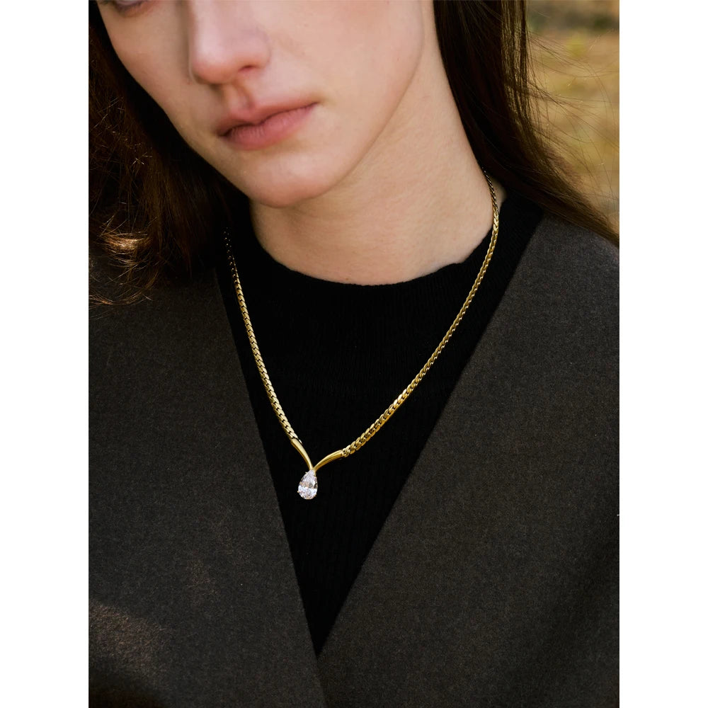 Colar Feminino Gota com Zircônia em Aço Inoxidável 10